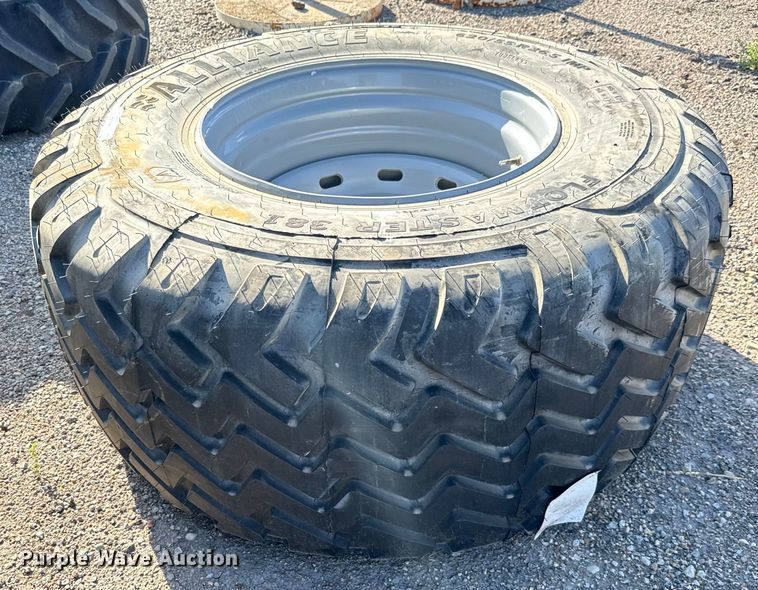 image for item MU9904 Alliance  620/55R26.5 Flotmaster 381 tire and wheel