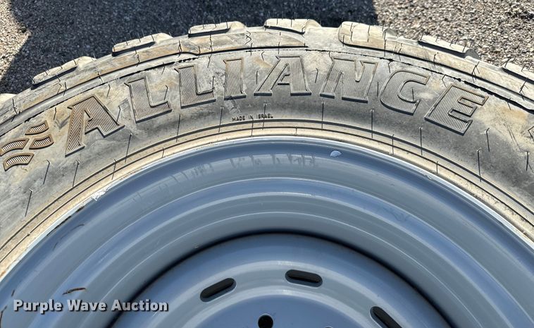 image for item MU9904 Alliance  620/55R26.5 Flotmaster 381 tire and wheel