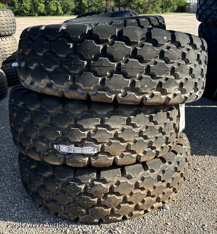 image for item MU9912 (12) Firestone 23.1-26 tires