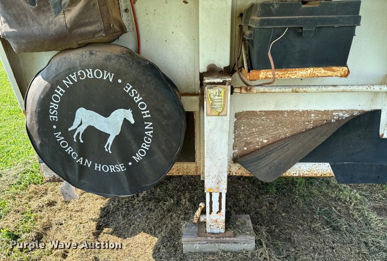 image for item NQ9686 1995 Sundowner Rancher Special livestock trailer