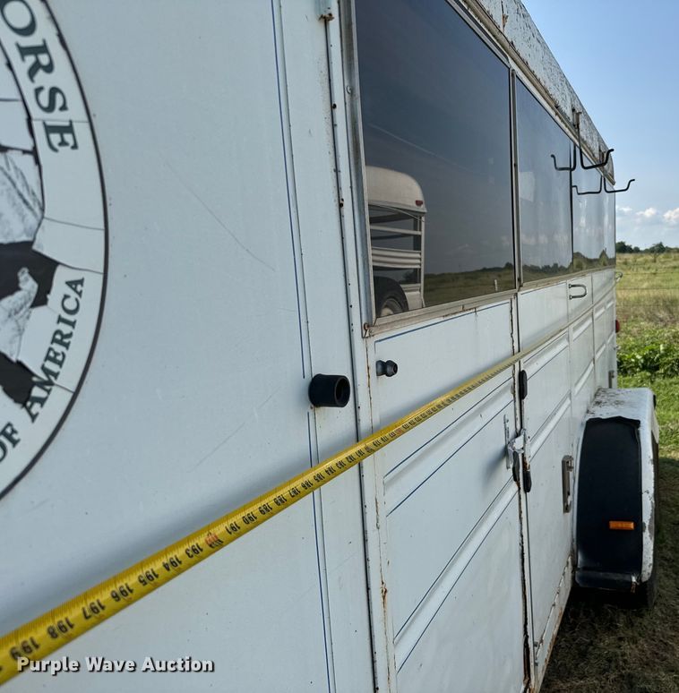 image for item NQ9686 1995 Sundowner Rancher Special livestock trailer