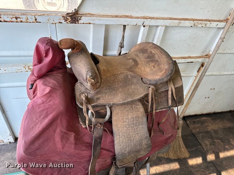 image for item NQ9686 1995 Sundowner Rancher Special livestock trailer