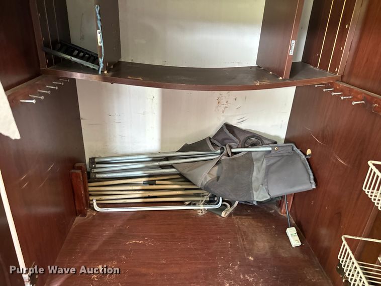 image for item NQ9686 1995 Sundowner Rancher Special livestock trailer