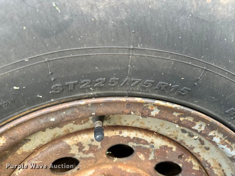 image for item NQ9686 1995 Sundowner Rancher Special livestock trailer