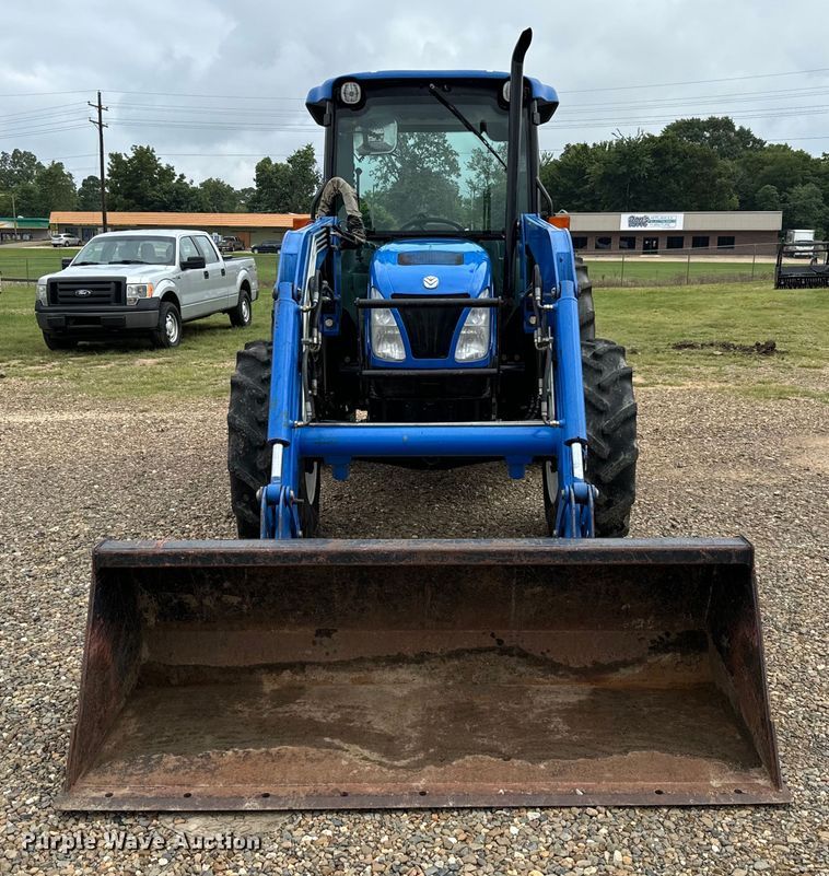 image for item NQ9696 New Holland TN60DA MFWD tractor