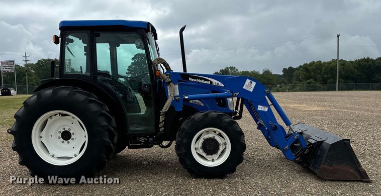 image for item NQ9696 New Holland TN60DA MFWD tractor