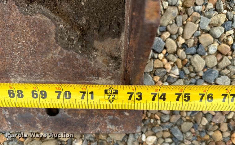 image for item NQ9696 New Holland TN60DA MFWD tractor