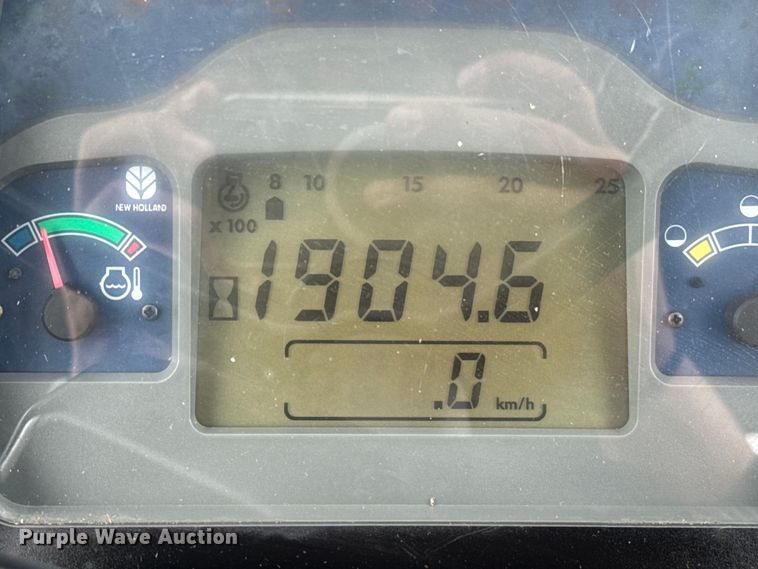 image for item NQ9696 New Holland TN60DA MFWD tractor