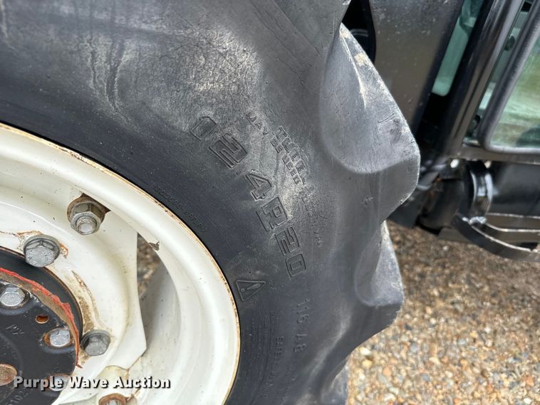 image for item NQ9696 New Holland TN60DA MFWD tractor