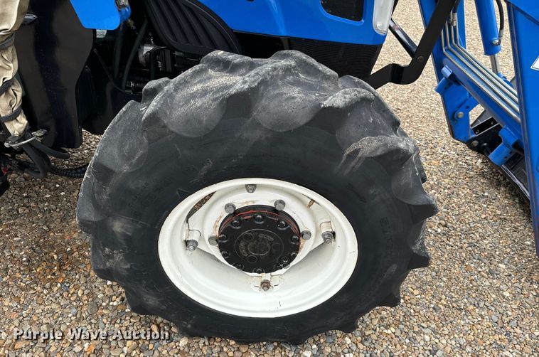 image for item NQ9696 New Holland TN60DA MFWD tractor