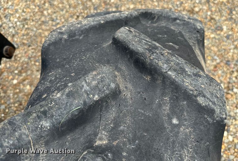 image for item NQ9696 New Holland TN60DA MFWD tractor