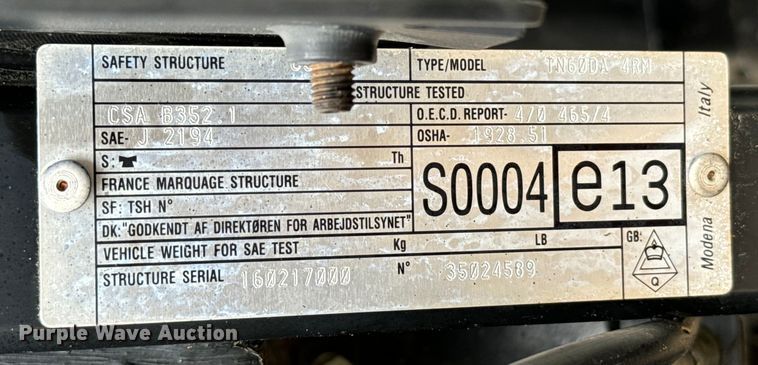 image for item NQ9696 New Holland TN60DA MFWD tractor