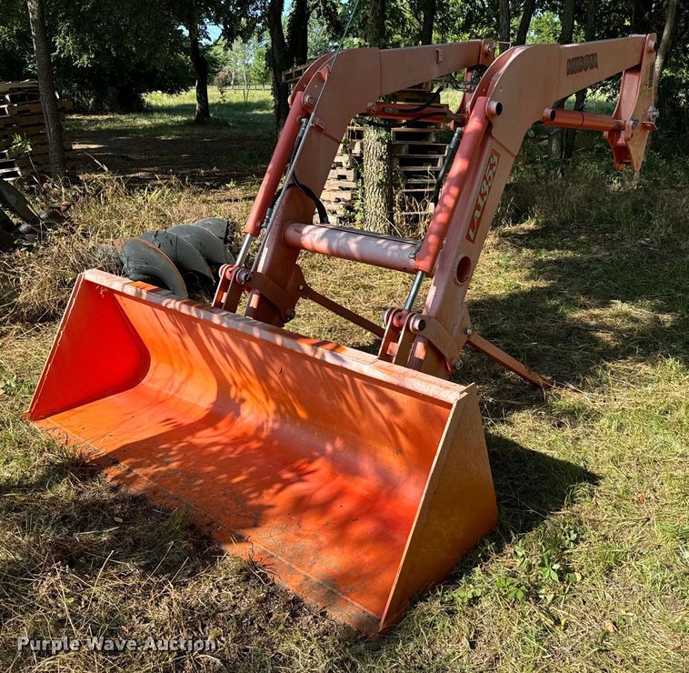 image for item NQ9700 Kubota  LA135 loader bucket