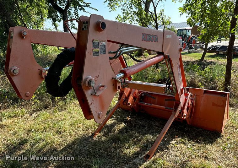 image for item NQ9700 Kubota  LA135 loader bucket