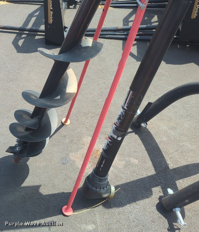 image for item NW9652 Woods PD35.30 post hole auger