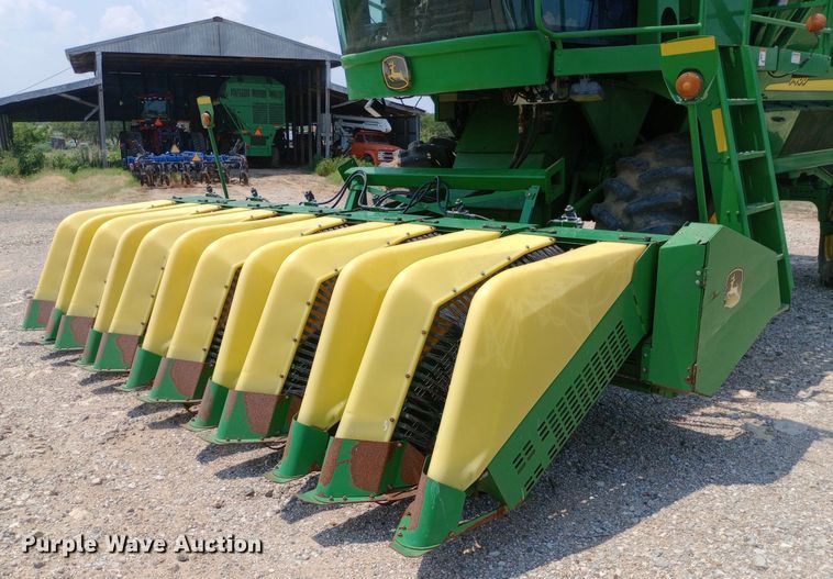 image for item NY9382 2005 John Deere 7460 cotton stripper