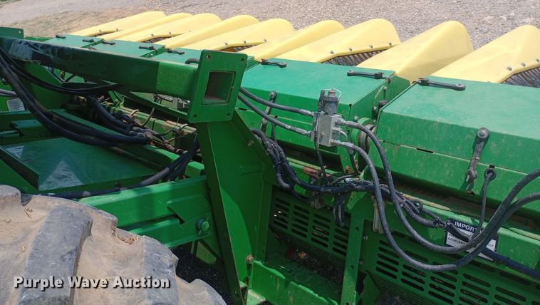 image for item NY9382 2005 John Deere 7460 cotton stripper