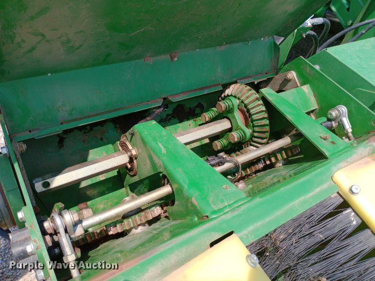 image for item NY9382 2005 John Deere 7460 cotton stripper