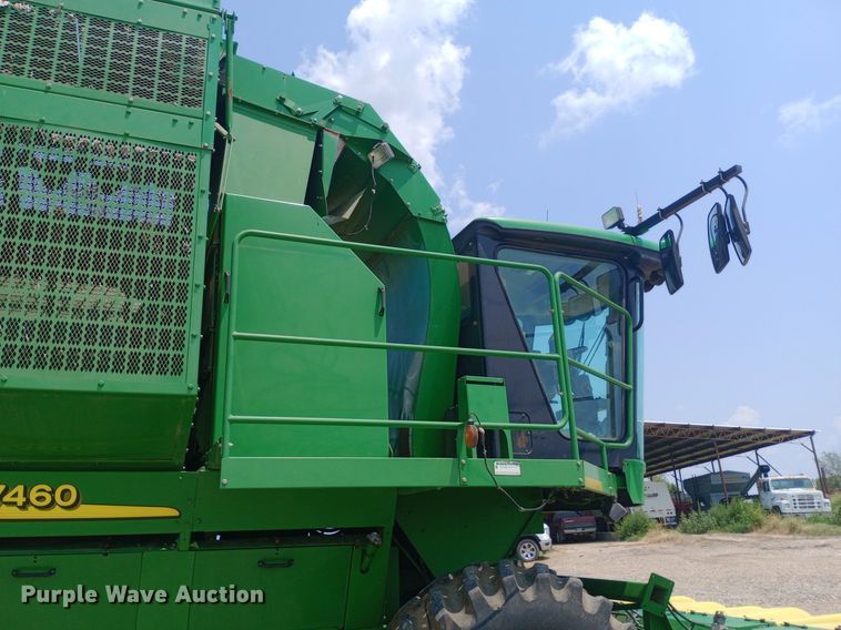 image for item NY9382 2005 John Deere 7460 cotton stripper