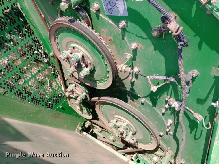 image for item NY9382 2005 John Deere 7460 cotton stripper