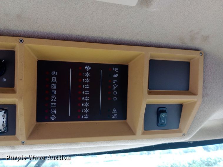 image for item NY9382 2005 John Deere 7460 cotton stripper