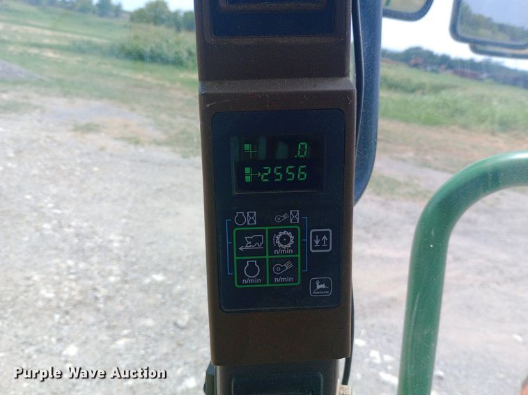 image for item NY9382 2005 John Deere 7460 cotton stripper