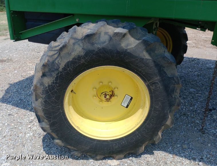 image for item NY9382 2005 John Deere 7460 cotton stripper