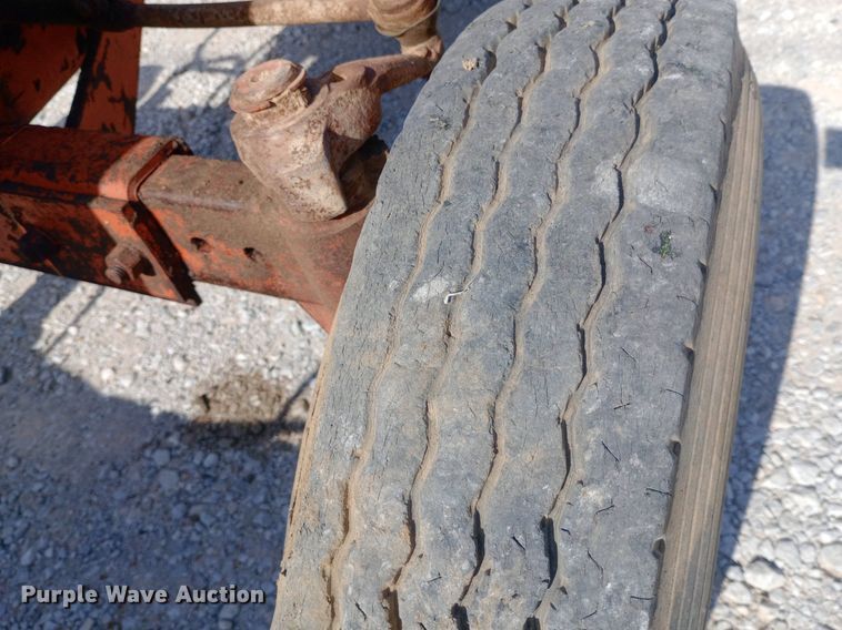 image for item NY9398 Allis-Chalmers tractor