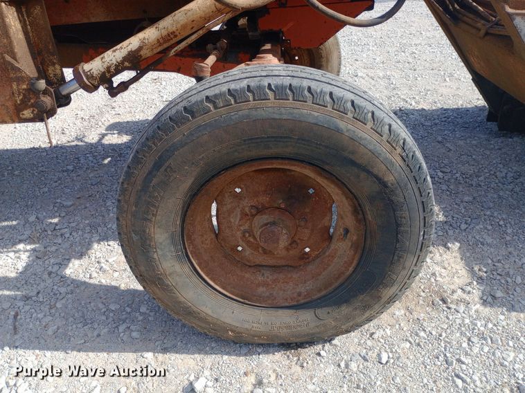 image for item NY9398 Allis-Chalmers tractor