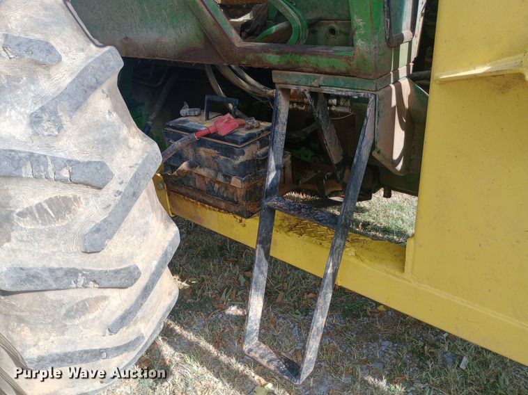 image for item NY9400 1962 John Deere 4010 tractor