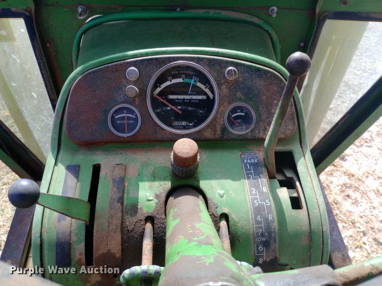 image for item NY9400 1962 John Deere 4010 tractor