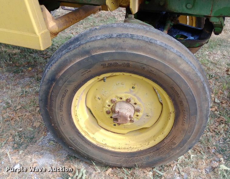 image for item NY9400 1962 John Deere 4010 tractor