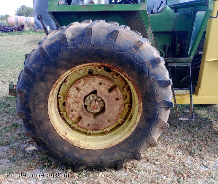 image for item NY9400 1962 John Deere 4010 tractor