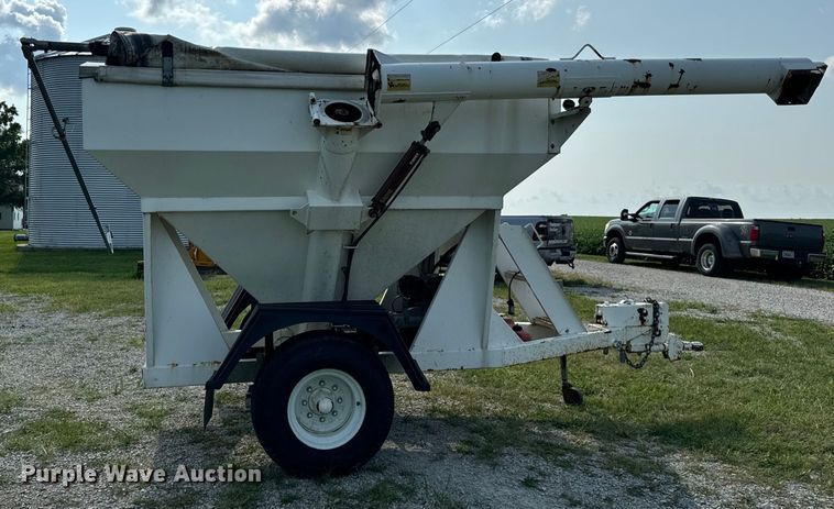 image for item OG9590 2002 Grain Weigh Par-Kan  GW-150 seed tender trailer