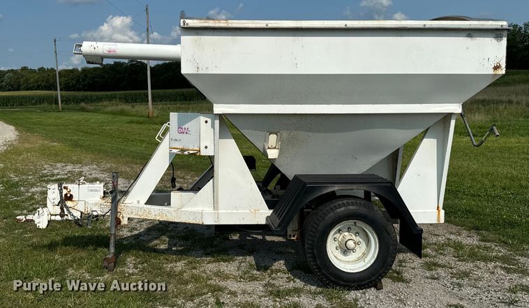 image for item OG9590 2002 Grain Weigh Par-Kan  GW-150 seed tender trailer