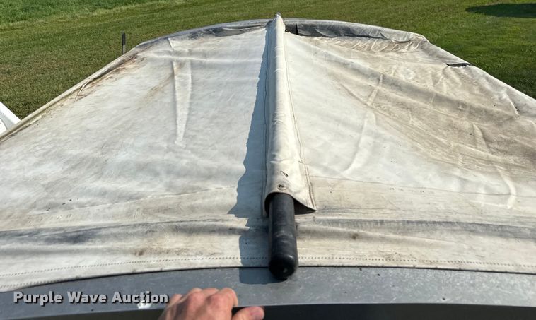 image for item OG9590 2002 Grain Weigh Par-Kan  GW-150 seed tender trailer