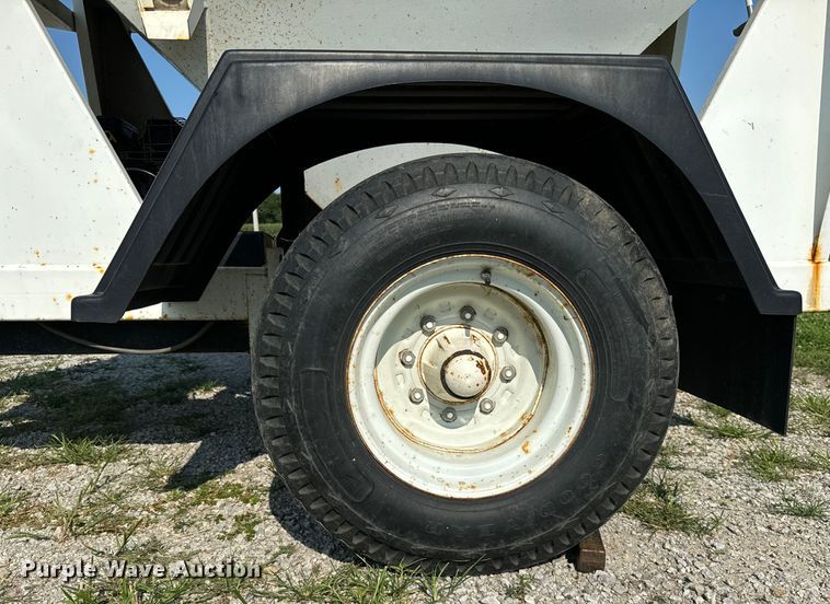 image for item OG9590 2002 Grain Weigh Par-Kan  GW-150 seed tender trailer