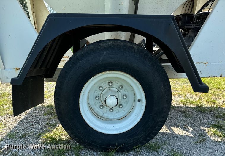 image for item OG9590 2002 Grain Weigh Par-Kan  GW-150 seed tender trailer