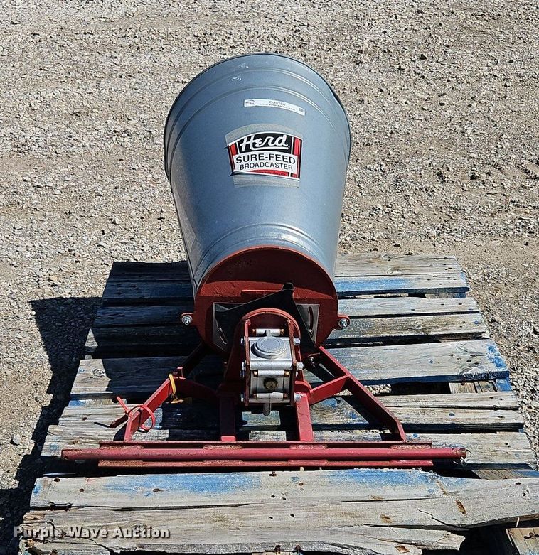 image for item OJ9756 Kasco M12 broadcast spreader