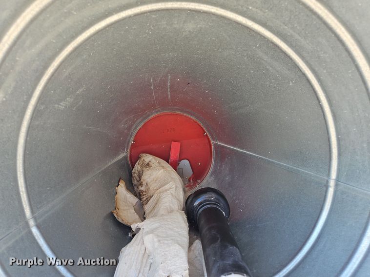 image for item OJ9756 Kasco M12 broadcast spreader