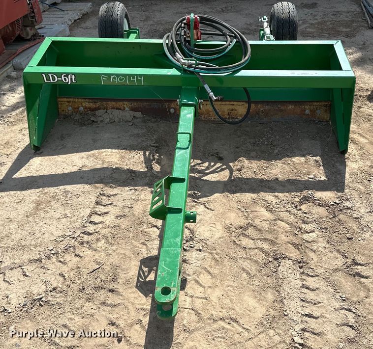 image for item OM9504 United Implements LD-6ft box blade