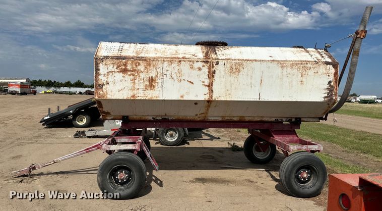 image for item OM9507 Shop built tank trailer