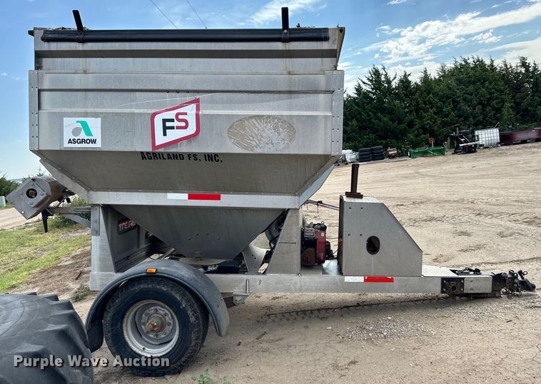 image for item OM9508 Unverferth fertilizer tender