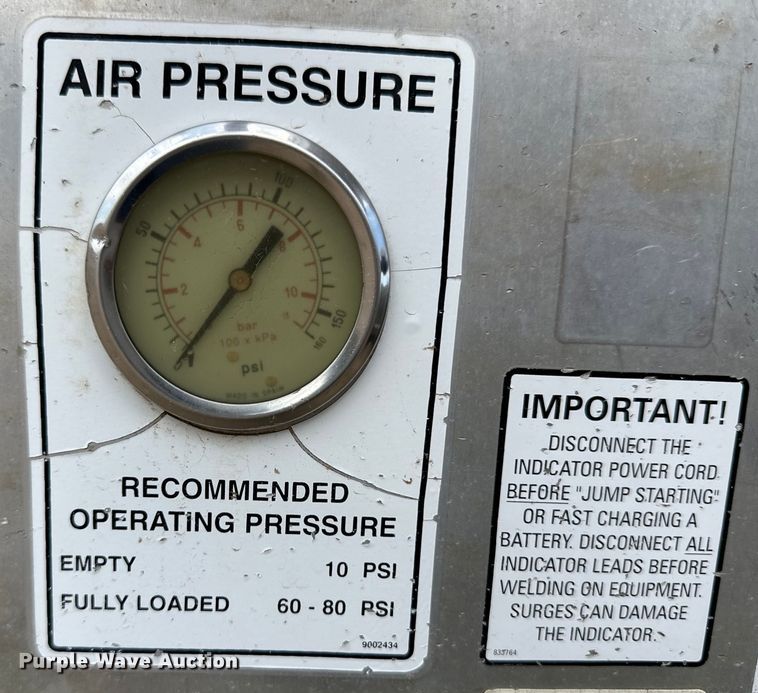 image for item OM9508 Unverferth fertilizer tender