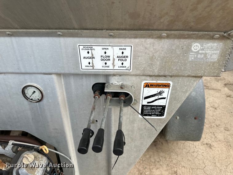 image for item OM9508 Unverferth fertilizer tender