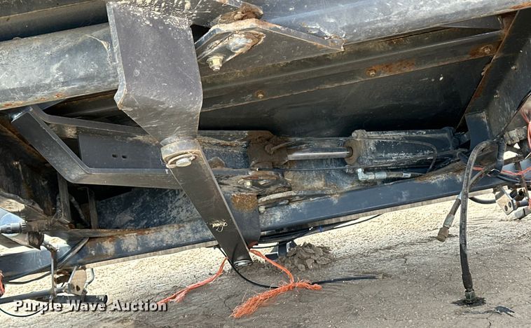 image for item OM9509 Bale accumulator