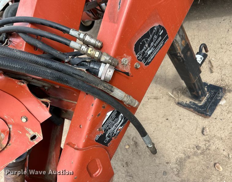 image for item OM9510 2005 Hesston 4910 large square baler