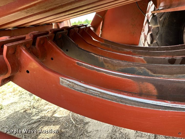 image for item OM9510 2005 Hesston 4910 large square baler