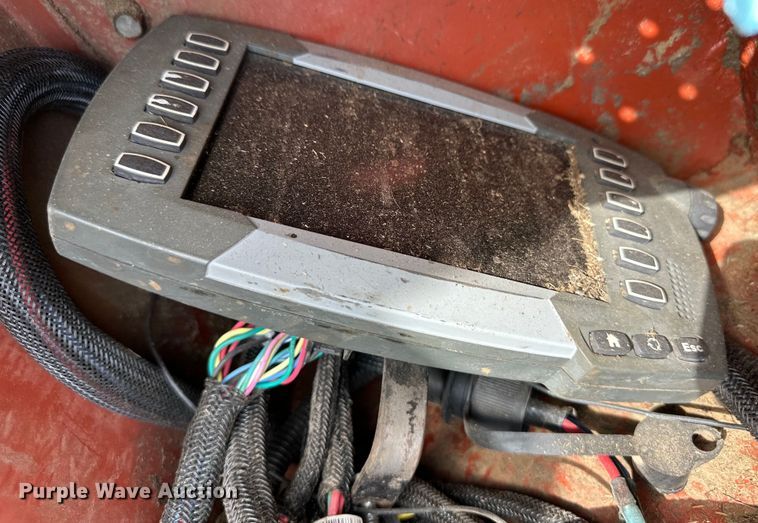 image for item OM9510 2005 Hesston 4910 large square baler