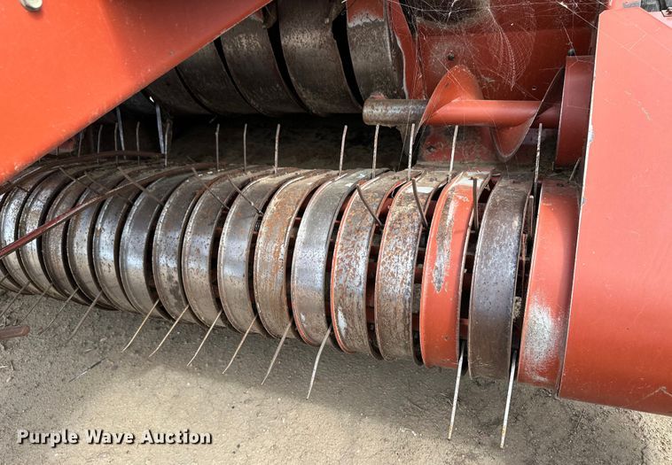 image for item OM9510 2005 Hesston 4910 large square baler